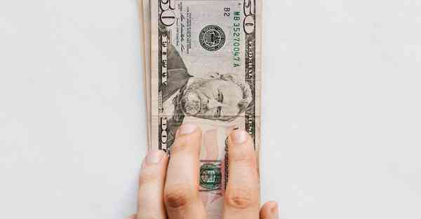 女人肾虚是由什么引起